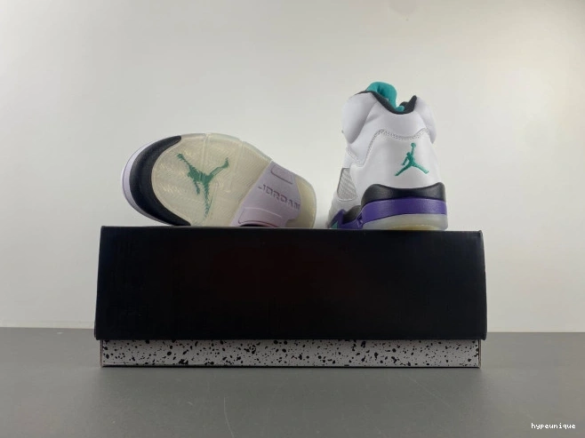 HYPE (2013) Air 5 Grape Jordan Retro 136027-108 0726